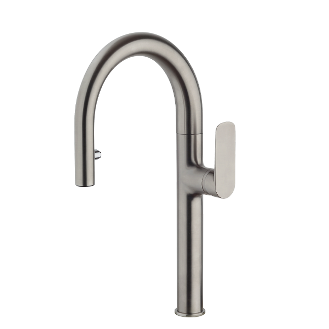 Single Handle Pull-down Spray<br />kitchen Faucet Spout Rotates.